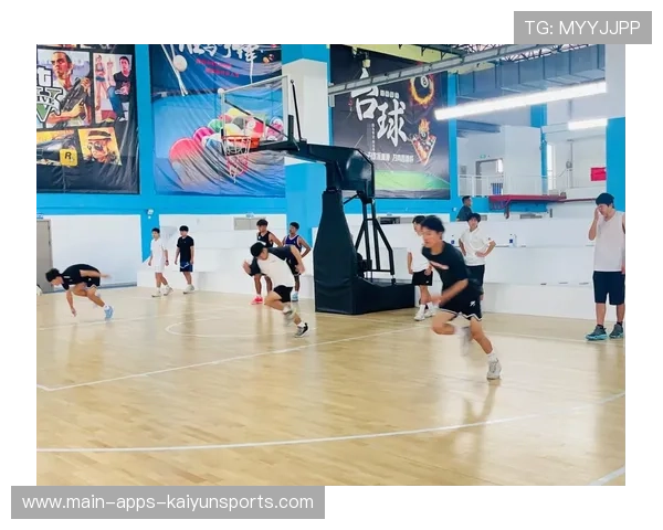 职业篮球运动员如何利用功能性力量训练提升对抗强度